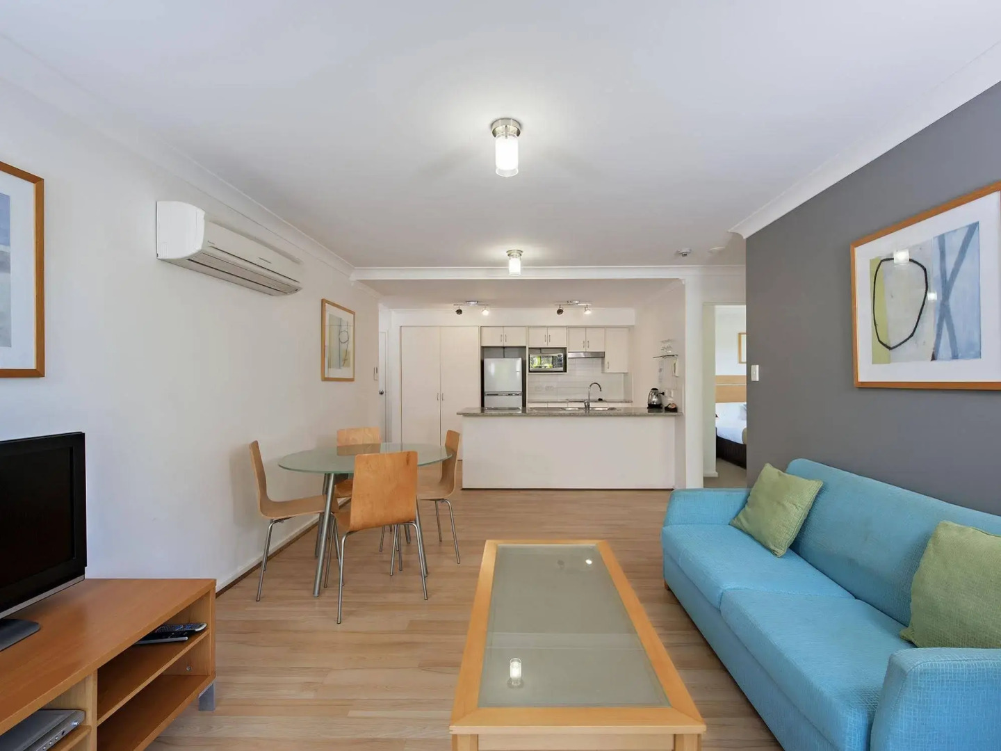 Shoal Bay Beachclub Apartments