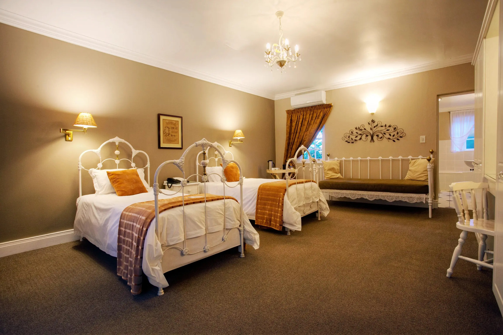 Tsitsikamma Village Inn