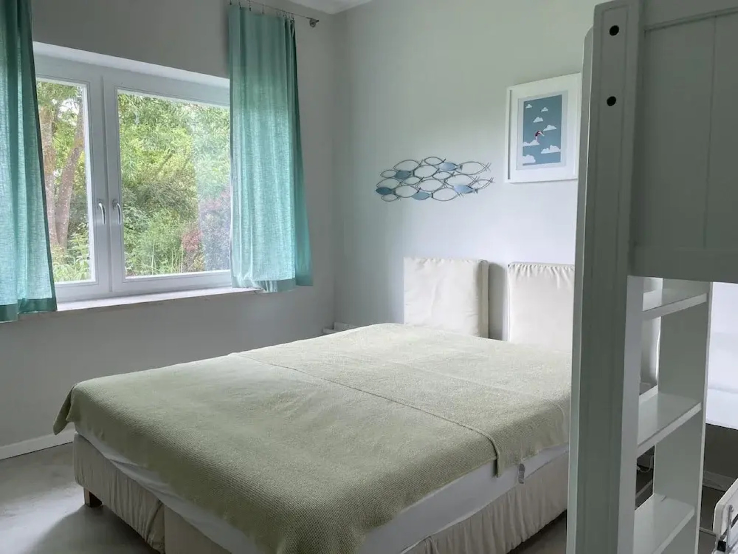 Grosszuegige Ferienwohnung mit Garten