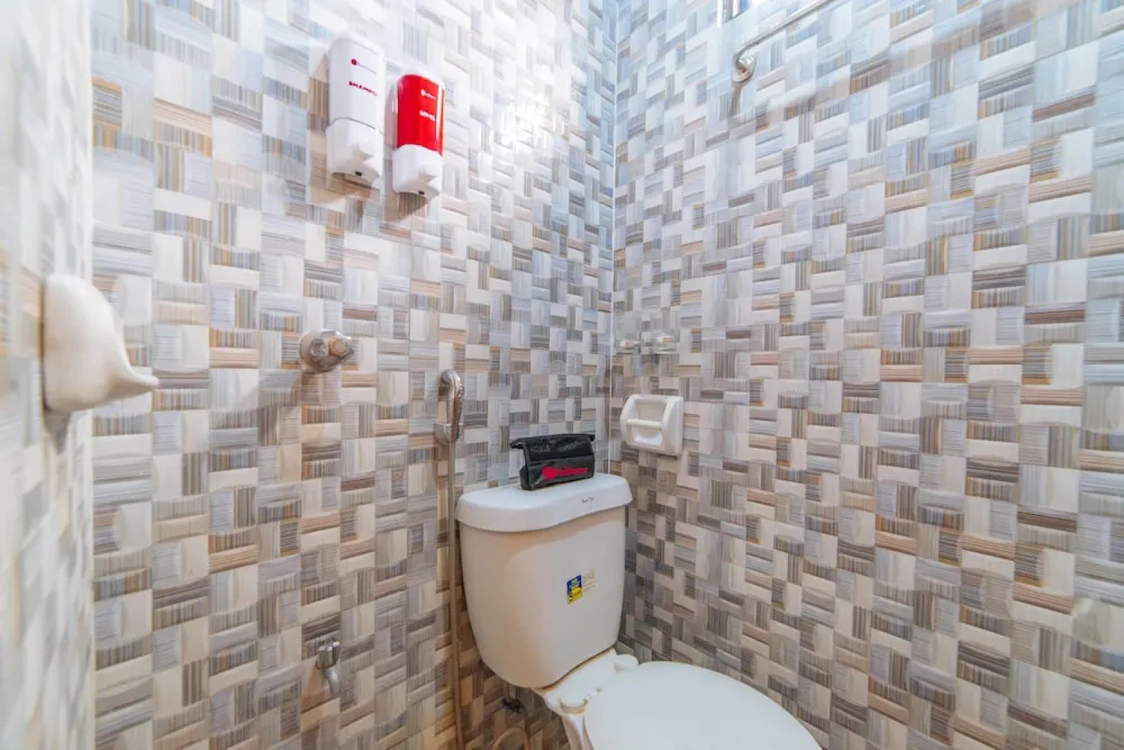 RedDoorz @ San Antonio Binan