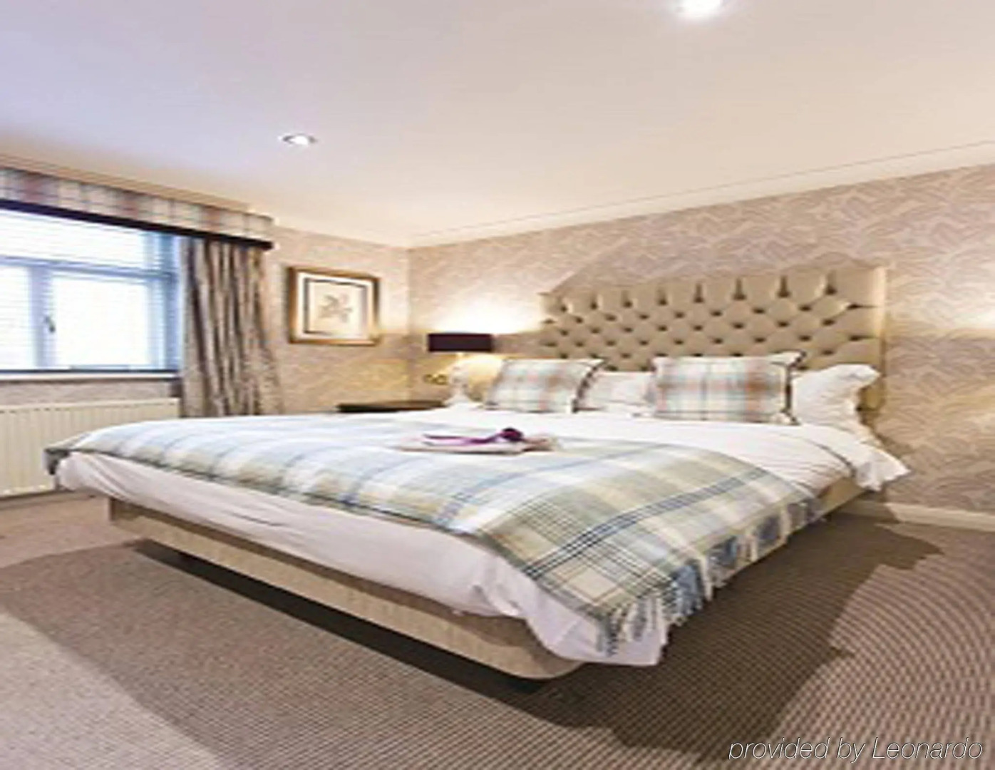 The Millstone, Mellor