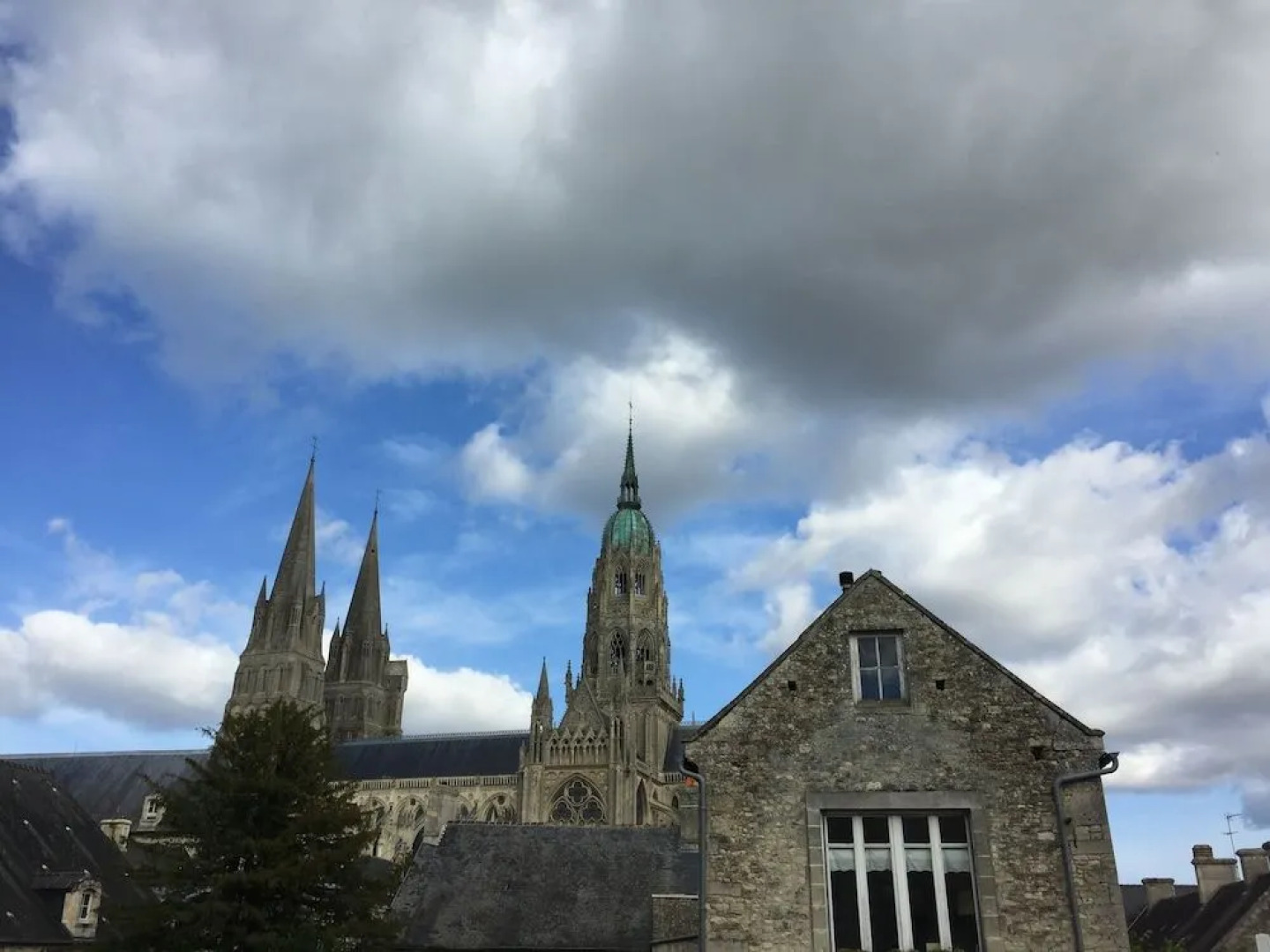 La Tour Louise Guesthouse