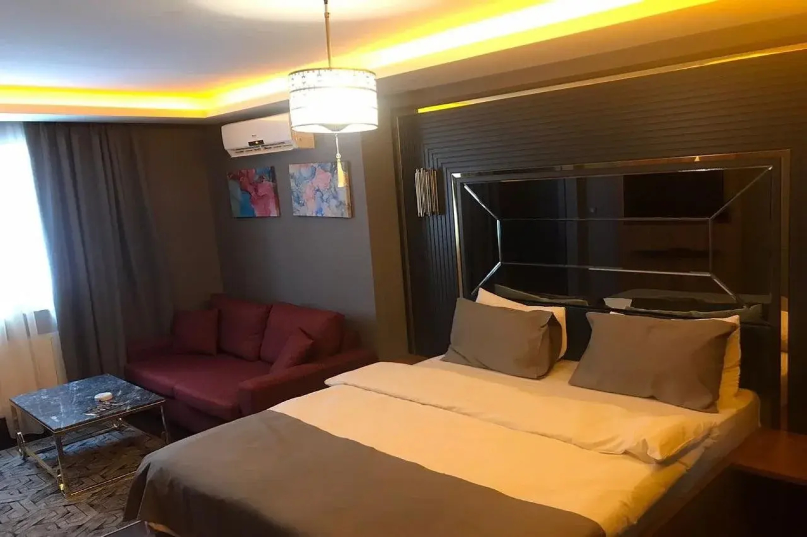 216 Eagle Palace Suite