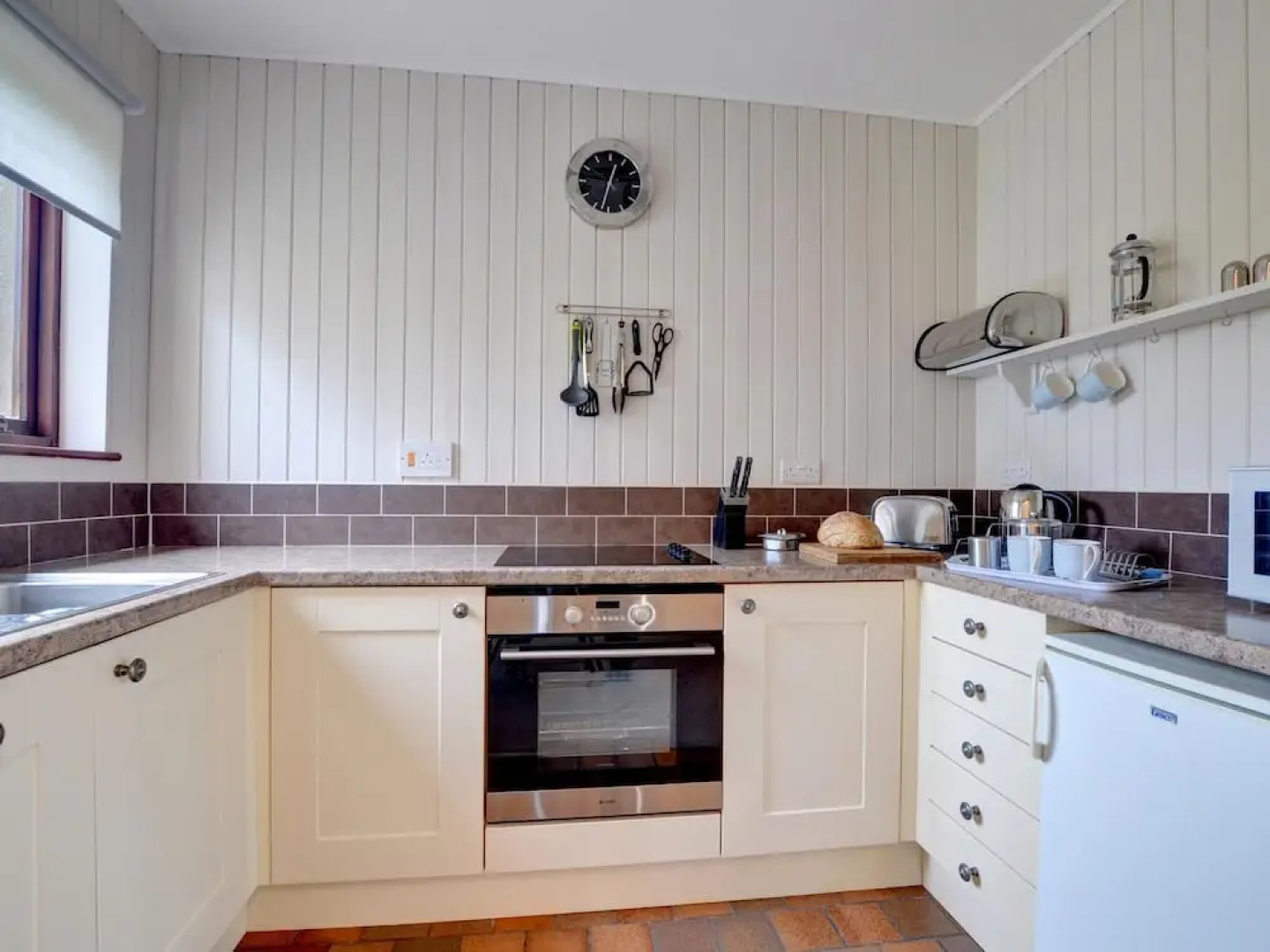 Quaint Holiday Home in Little Haven near Beach