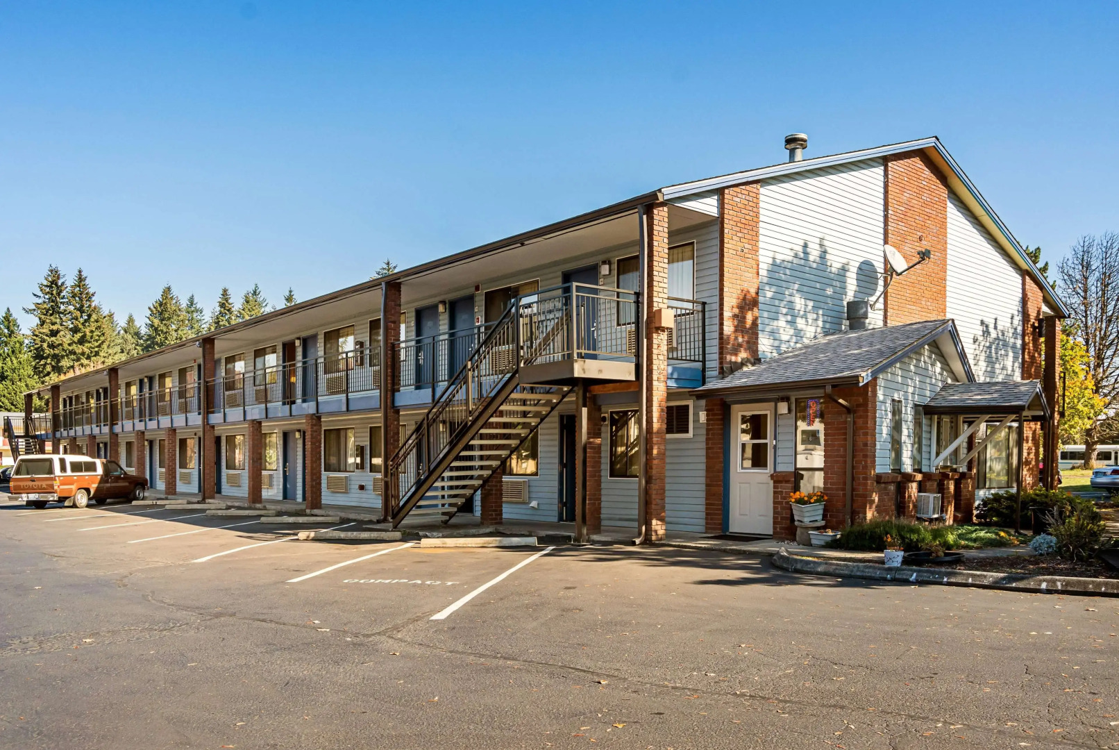 Super 8 by Wyndham Vancouver East