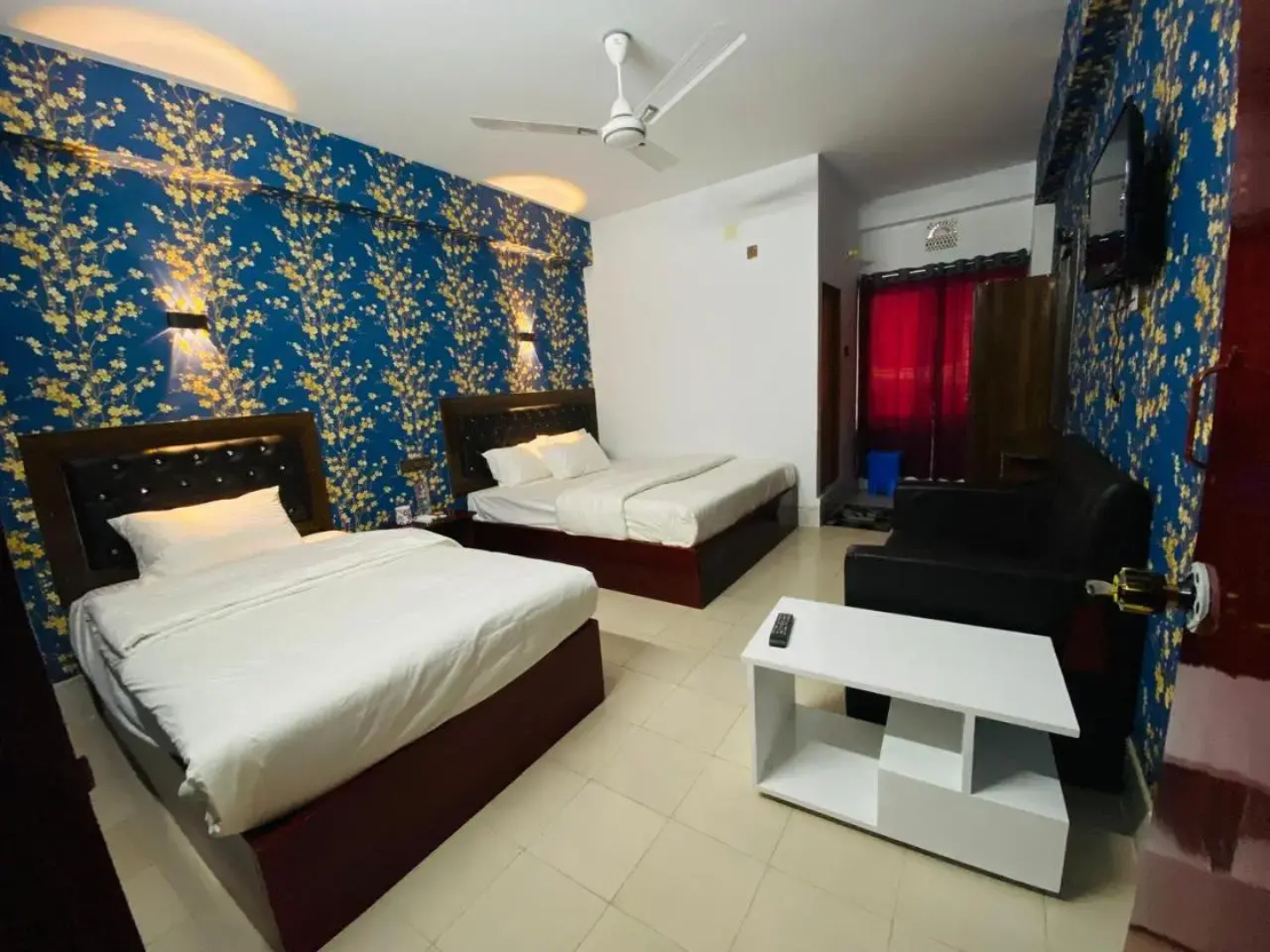 Hotel Green Land