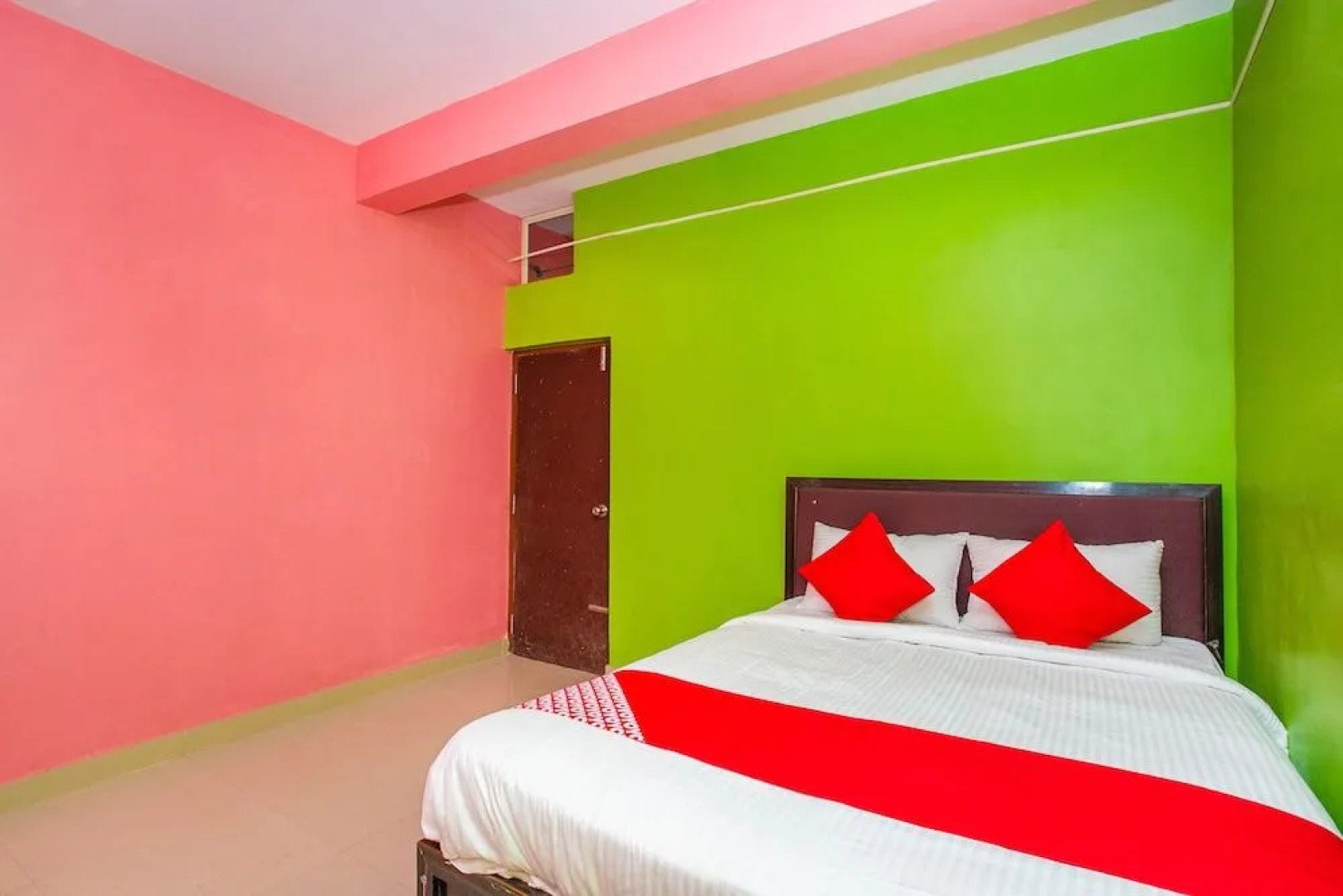 OYO 17373 Ssv Hotel