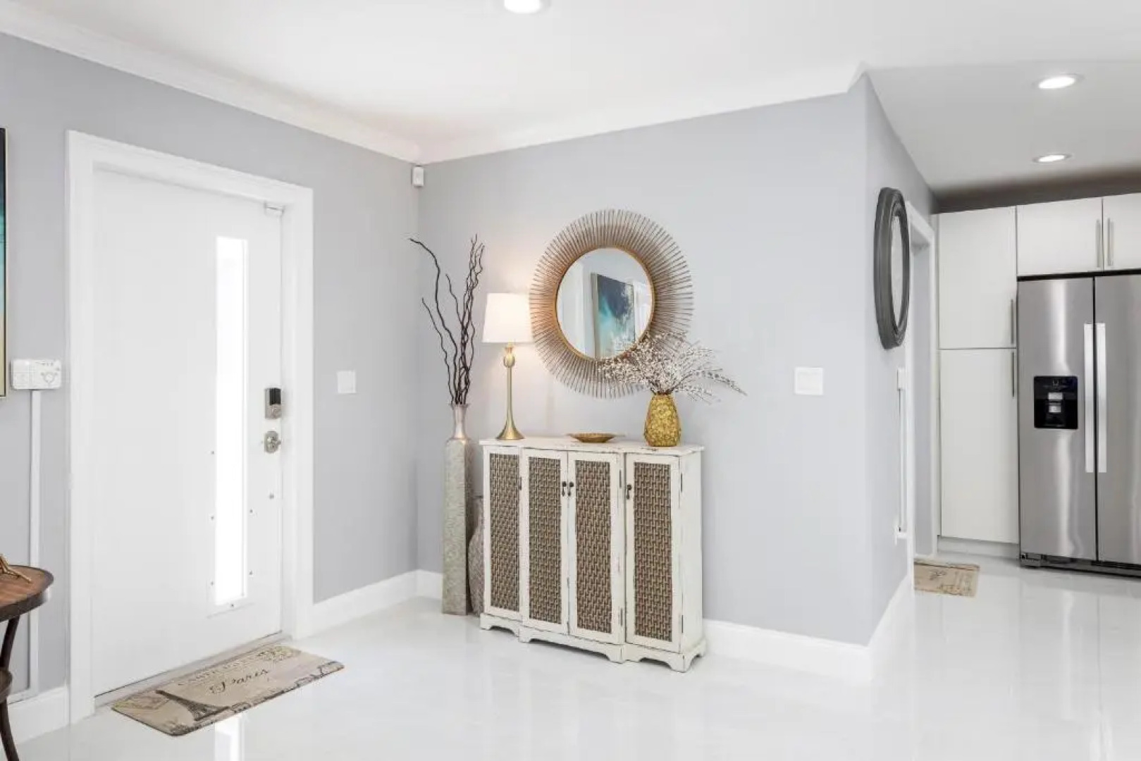 Amazing! 3br 2ba Sofa Bed, Near Beach, Heated Pool, Full Kitchen, WiFI, Patio, BBQ, Private Yard, Peaceful Neighborhood