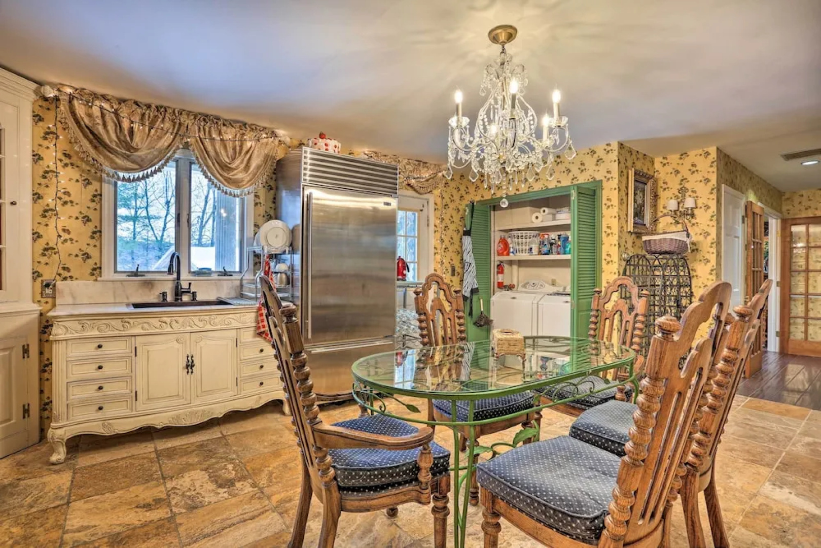 1 Mi to Lake Wallenpaupack: Spacious Poconos Villa