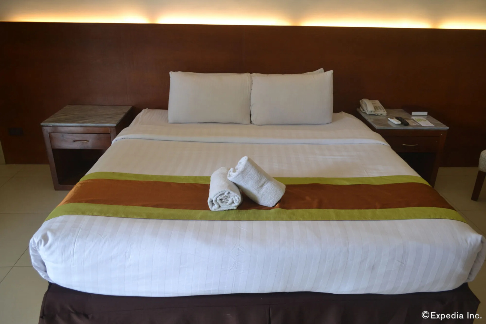 London Beach Resort and Hotel