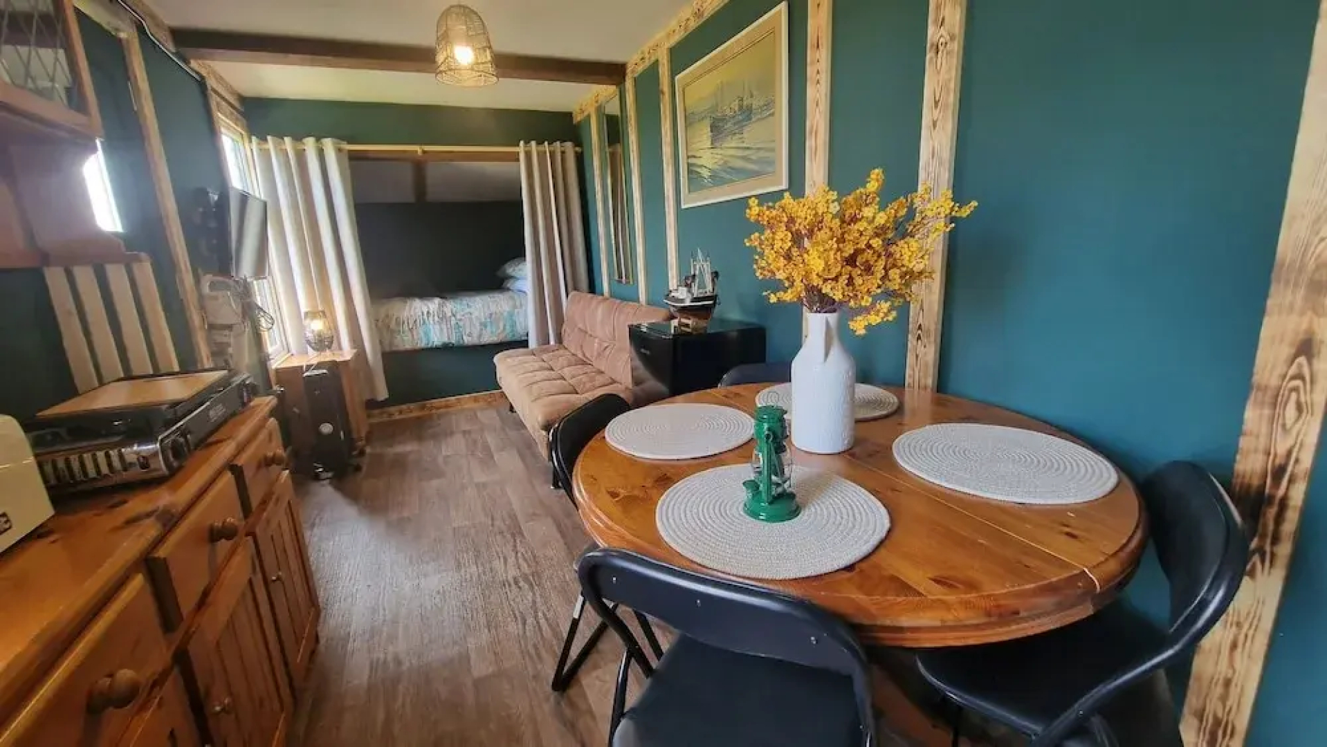 Sea View hut Sleeps 4/6