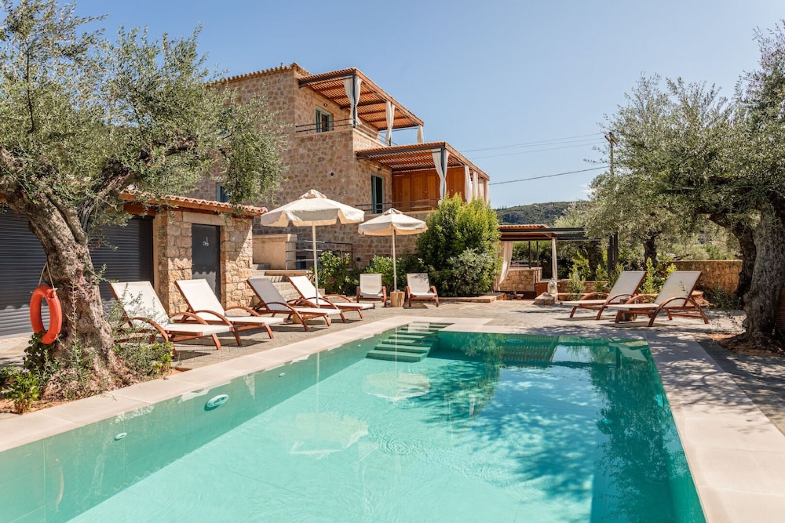 Lithos Guesthouse Kardamili