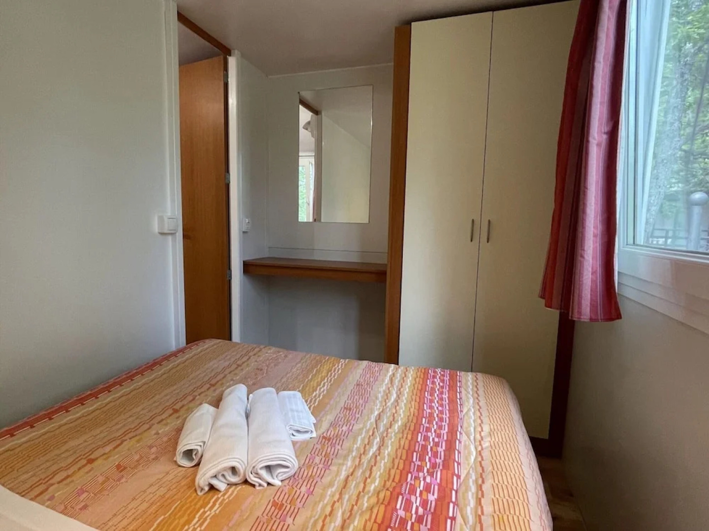 Cosy Mobile Home in Toscana With Shared Pool