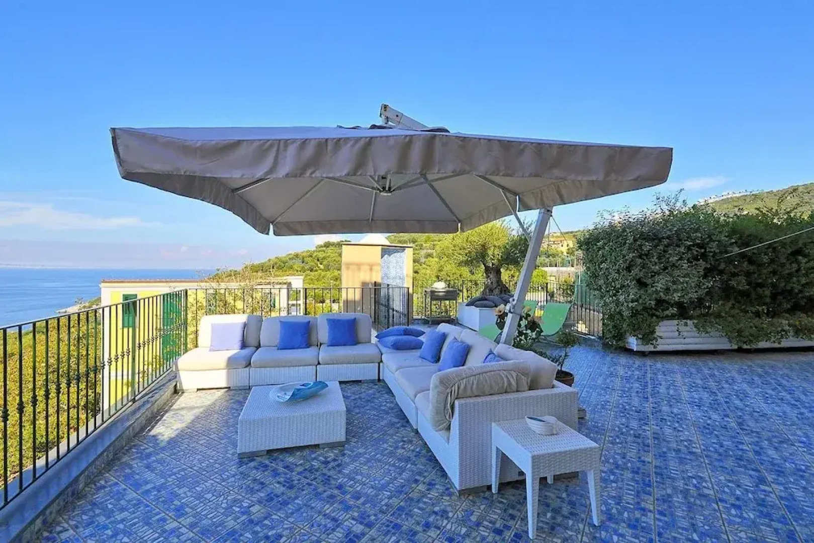 Luxury Apartment with amazing sea view