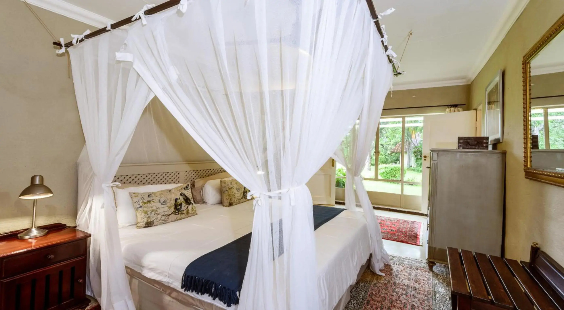 Khaya Ndlovu Safari Manor