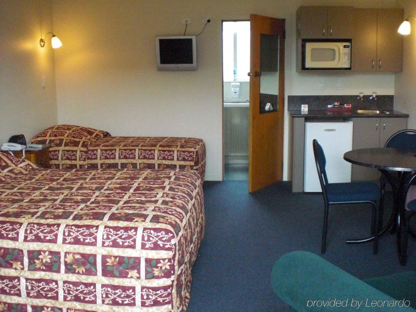 Asure Evergreen Motel