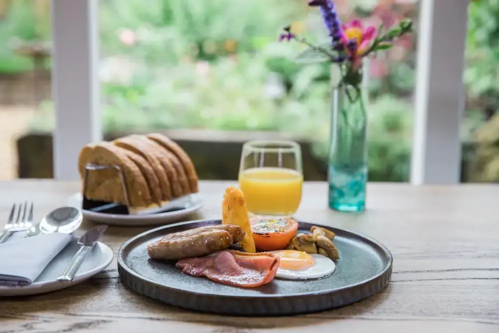 1863 Restaurant with Rooms