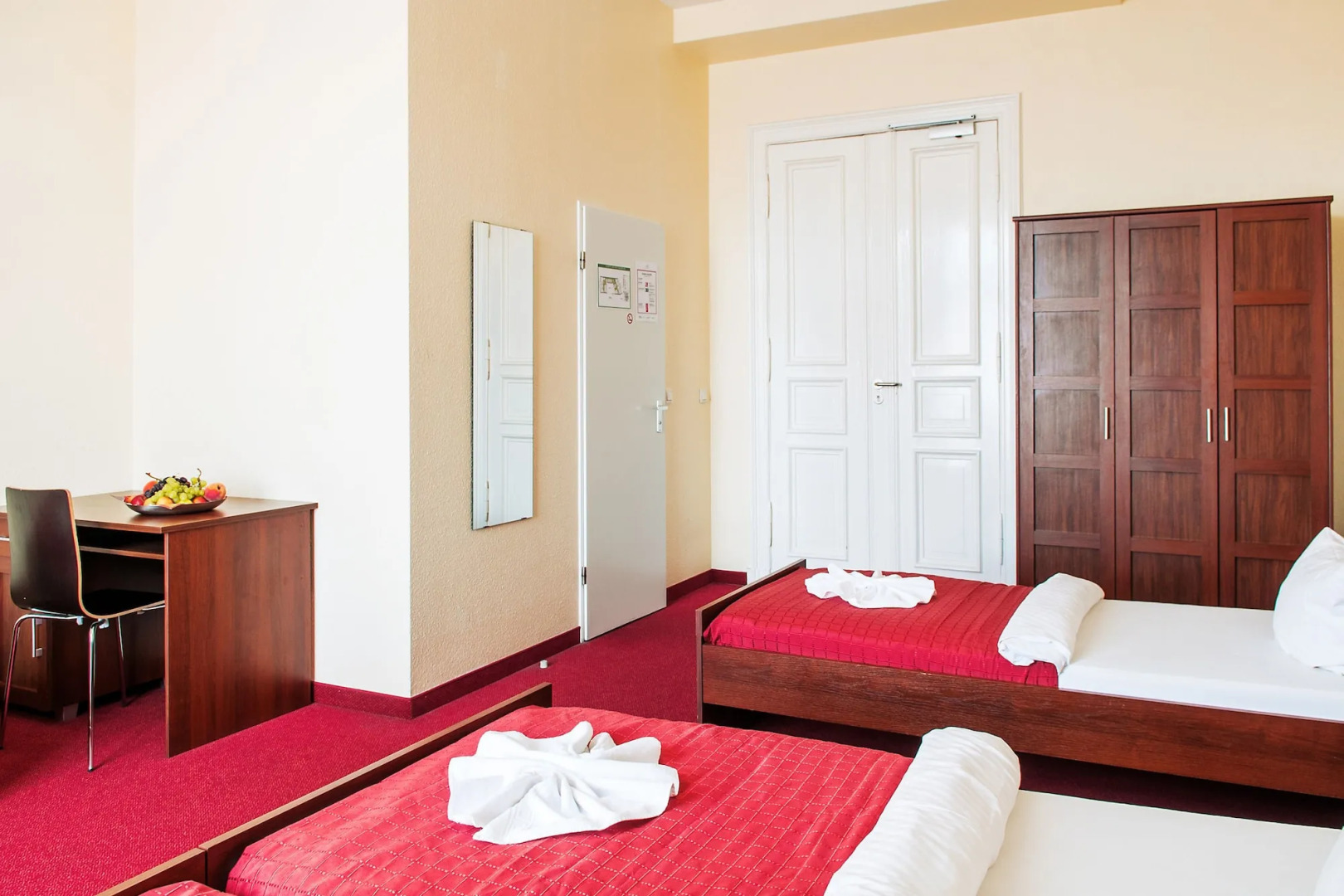 Mikon Eastgate Hotel