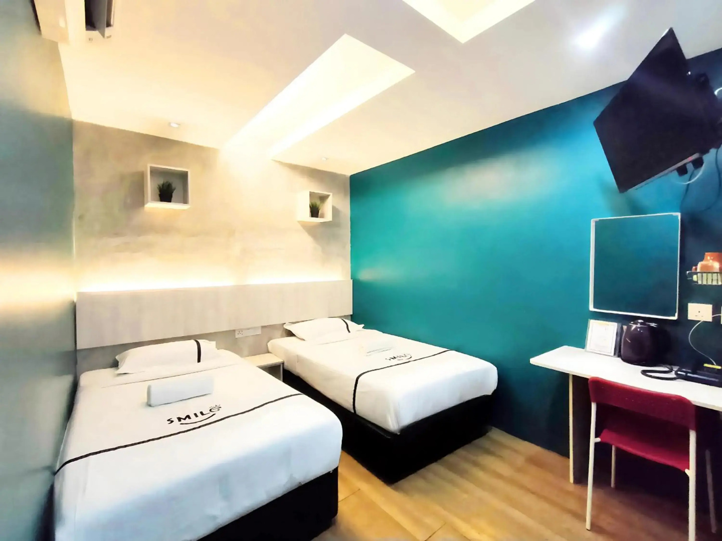 Smile Hotel Danau Kota