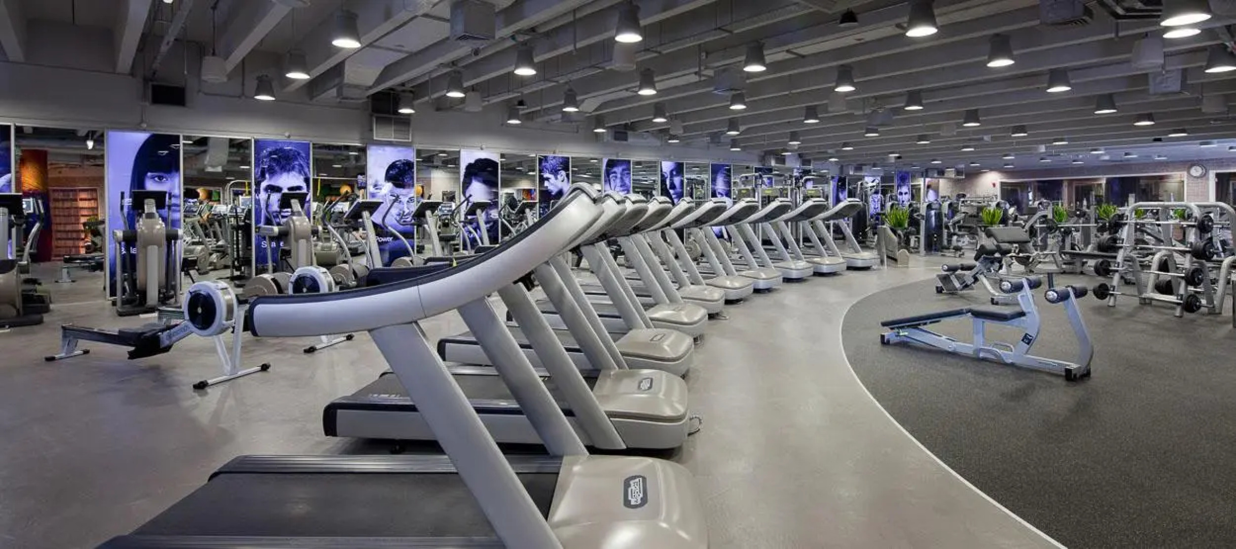 Jumeirah Emirates Towers Dubai