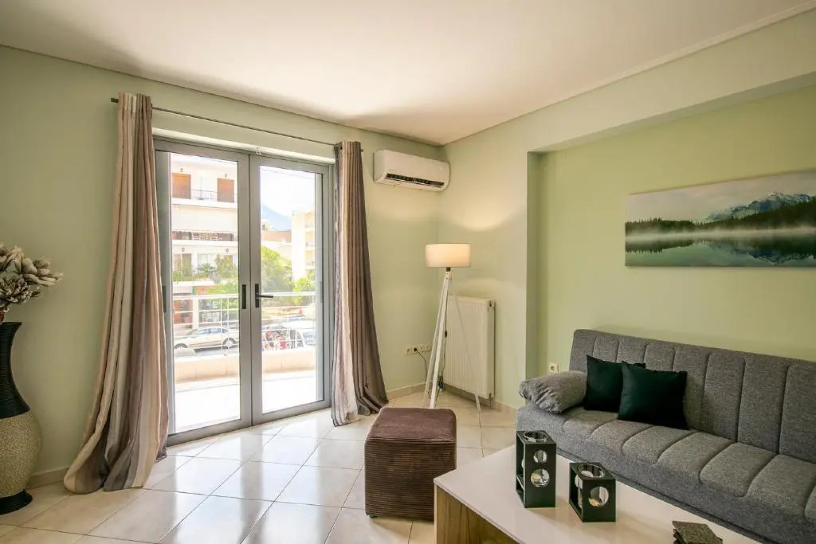 Laconian Collection Amanda's Boutique Apartment