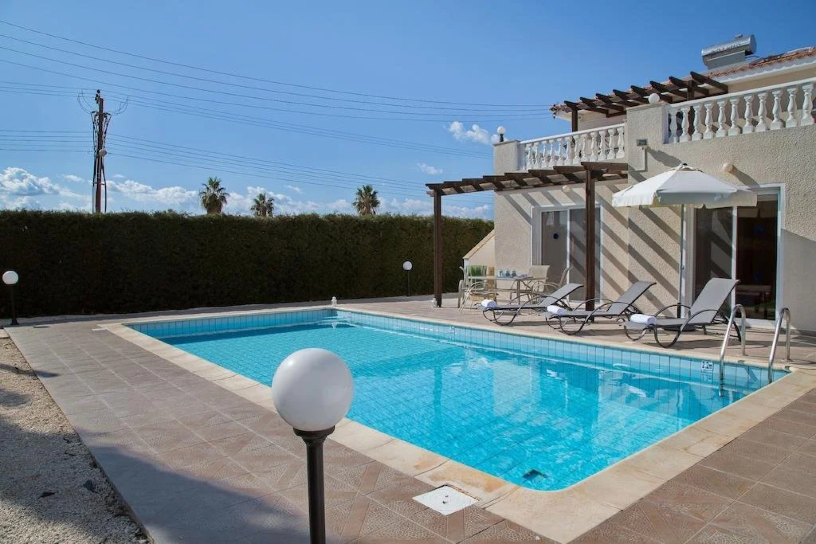 Coral Bay Beach Breeze Villa