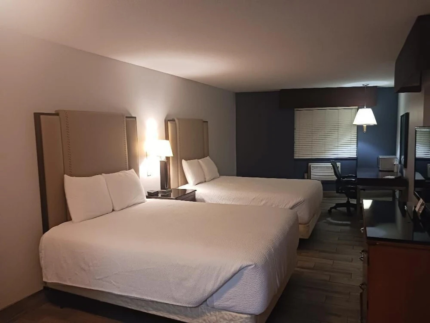 Manistee Inn & Marina