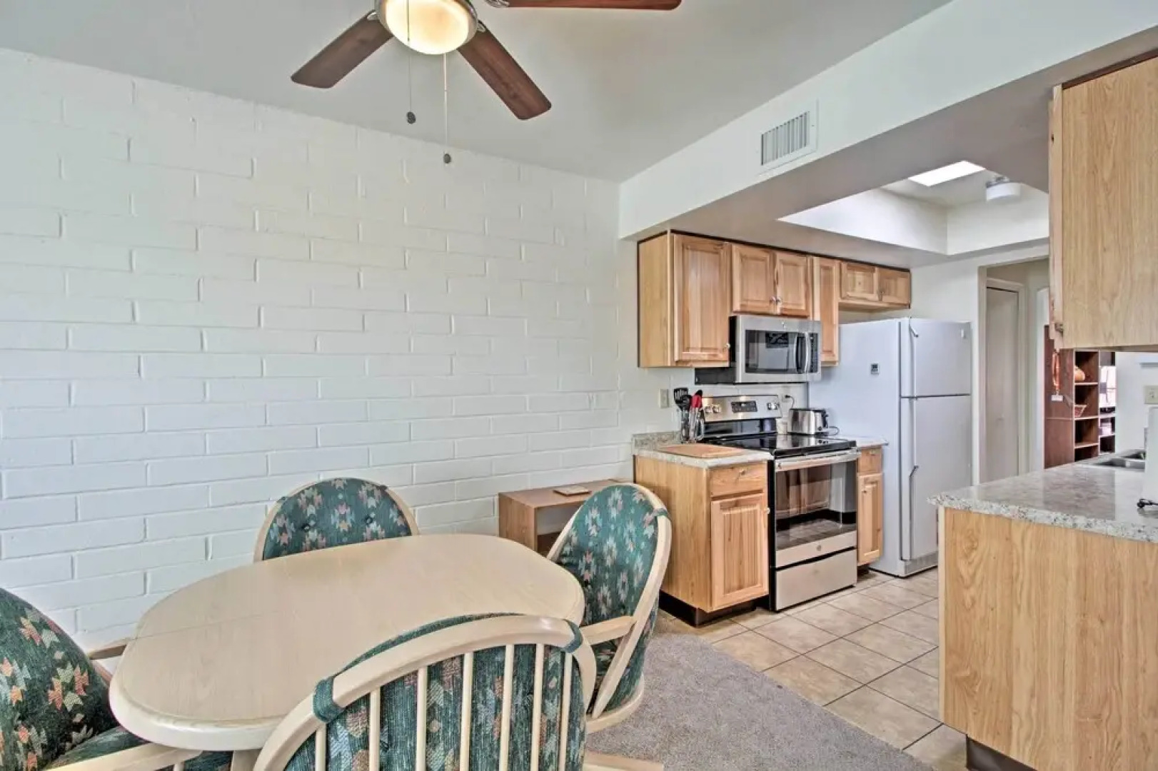 Green Valley Townhome w/ Patio & Resort Amenities