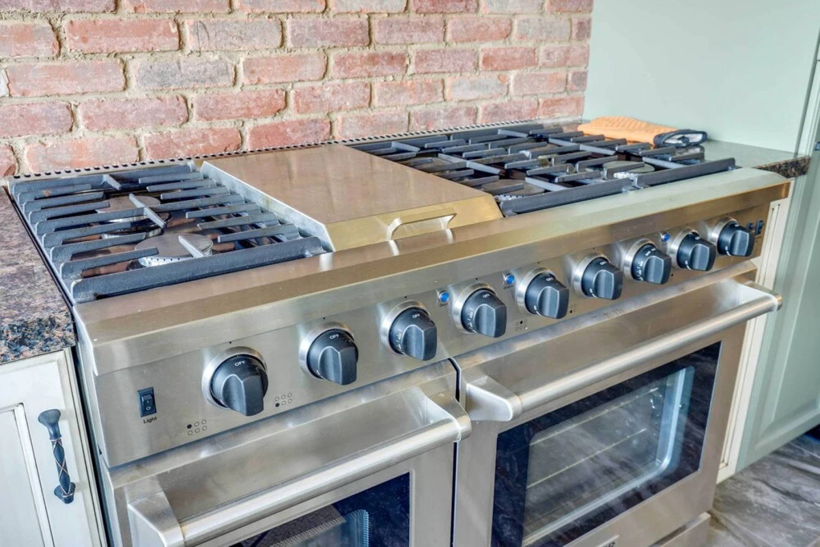 Family-friendly Utah Home: Deck, Mountain Views!