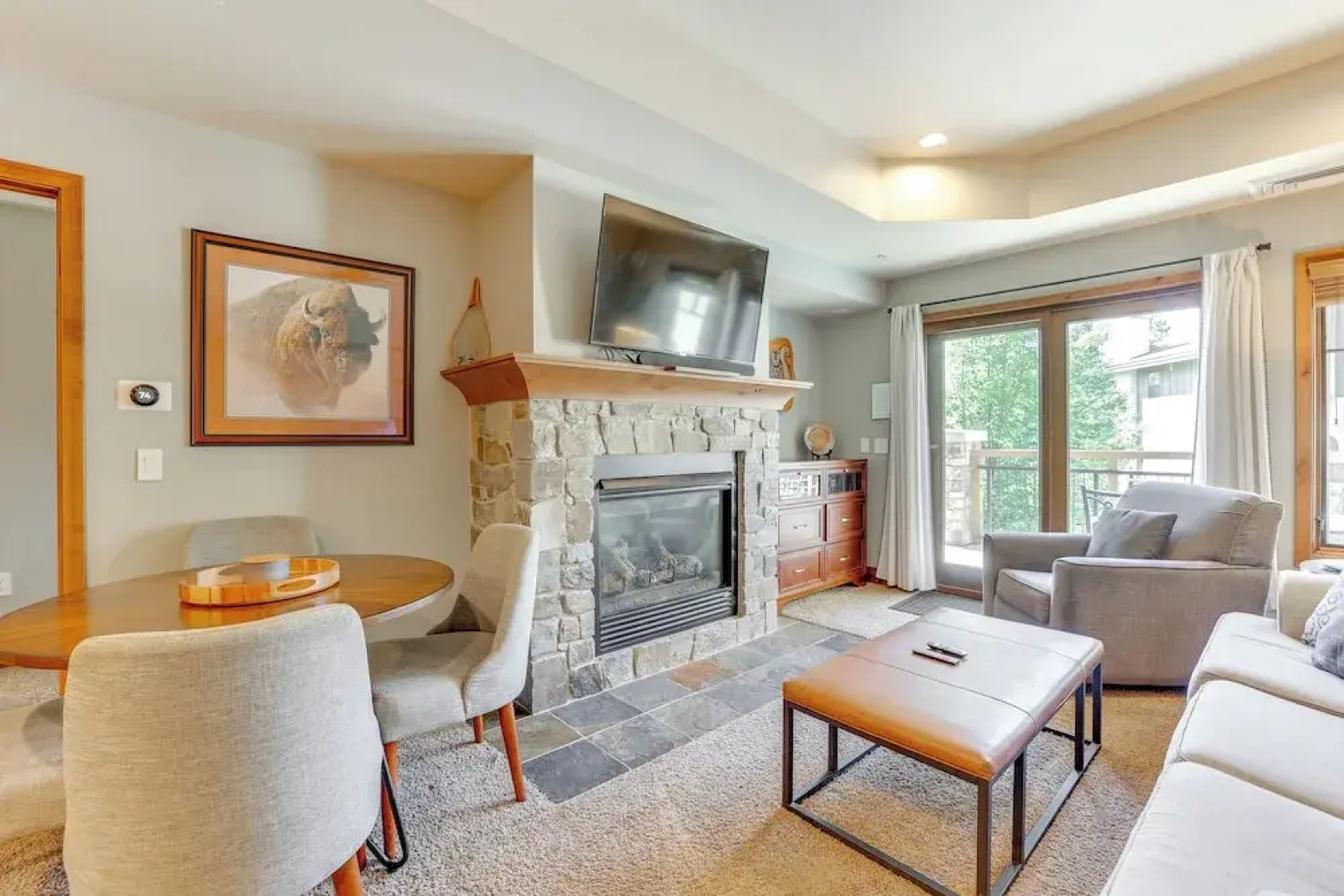 Luxury Mccall Condo 1/2 Mi to Payette Lake!