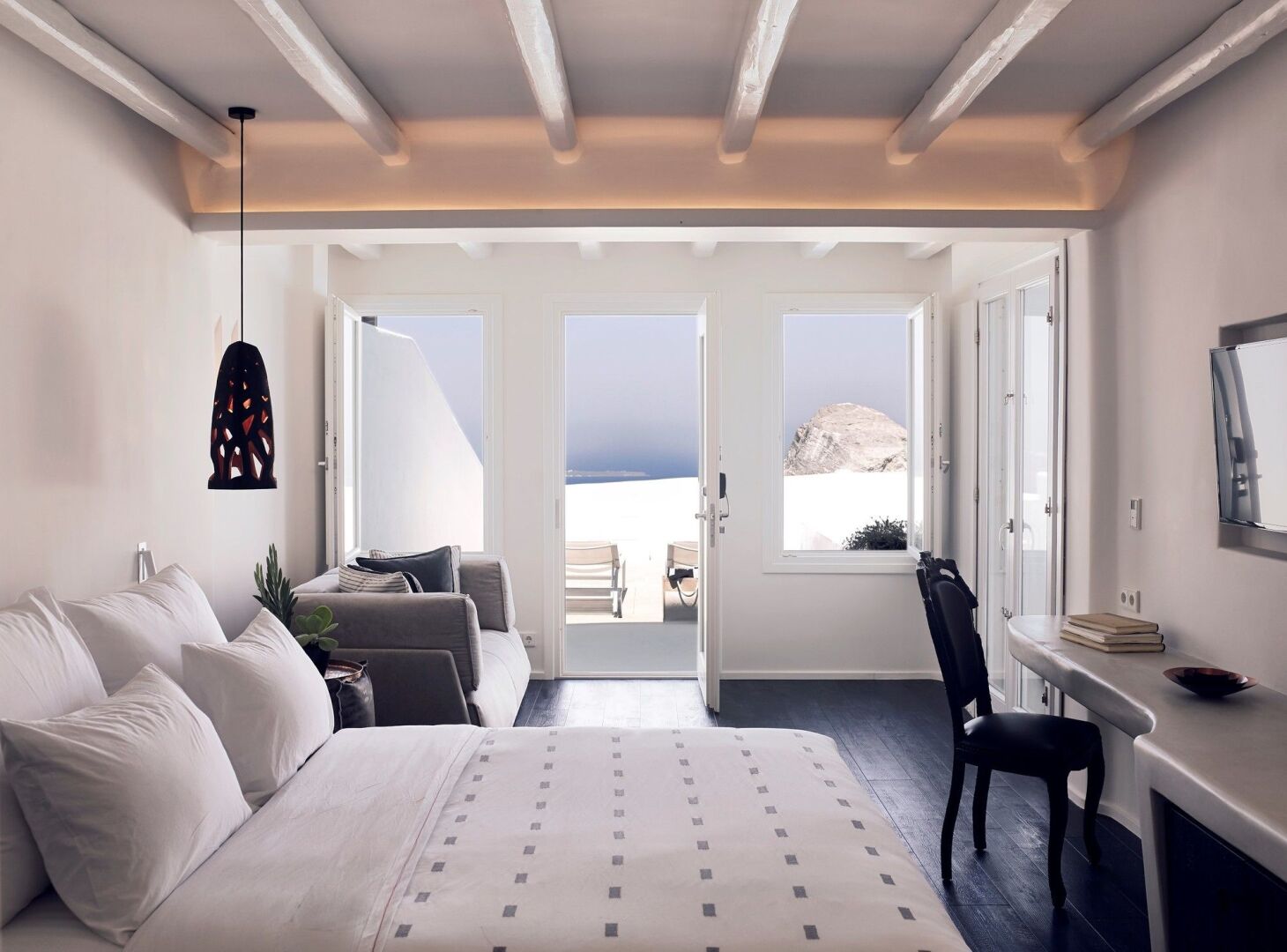 Cavo Tagoo Santorini