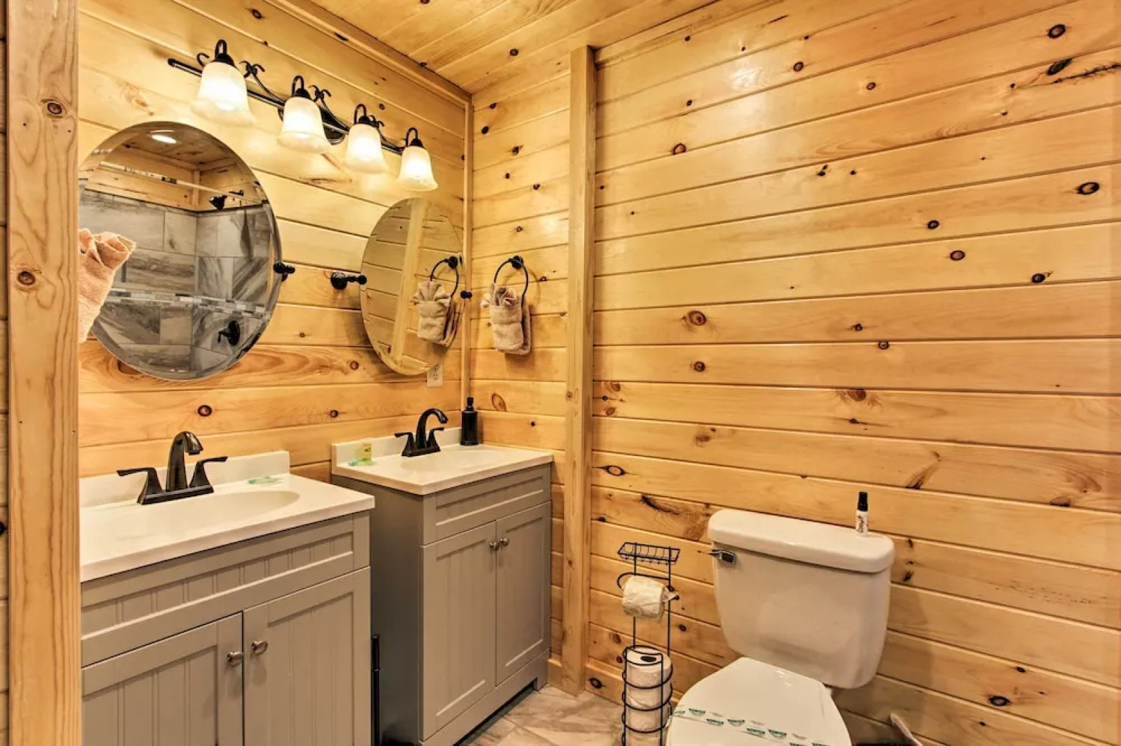 Sevierville Cabin w/ Private Hot Tub & Fireplace!
