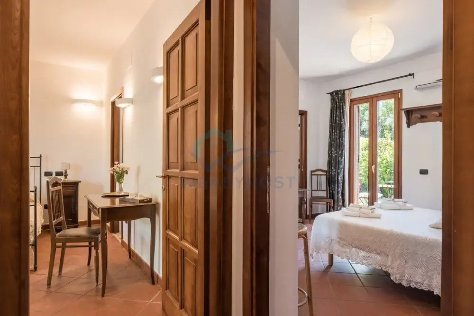 New Refined Villa Rayskaya In Monte Compatri