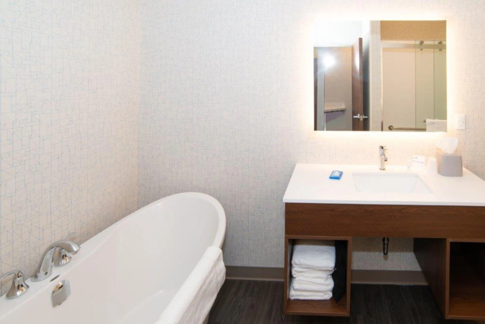 Holiday Inn Express & Suites North Battleford by IHG