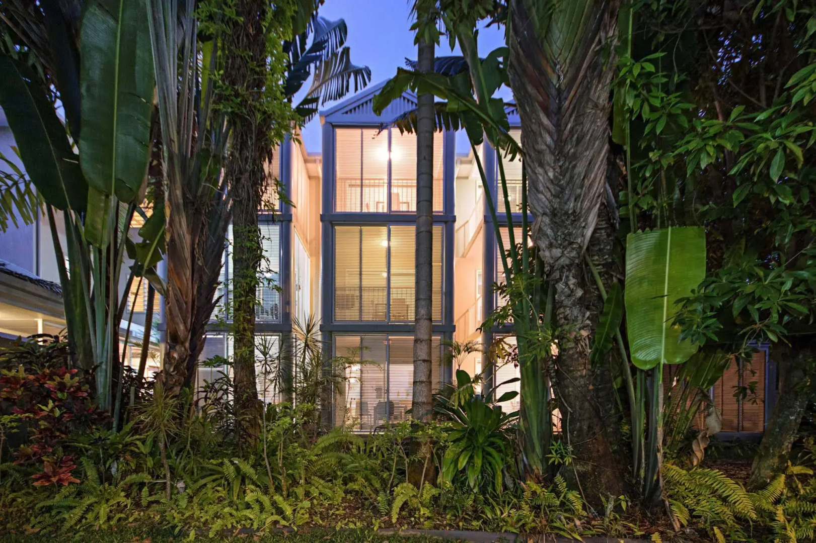 Port Douglas Apartments - Adults Only Oasis