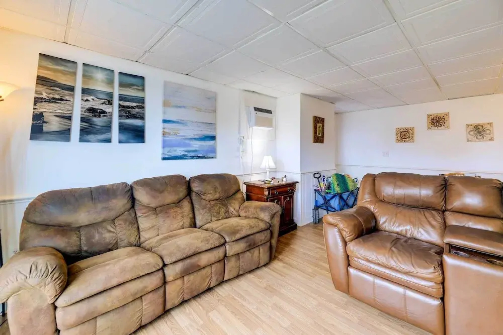 1 Ocean Fun:' Emerald Isle Apt, Steps to Beaches!
