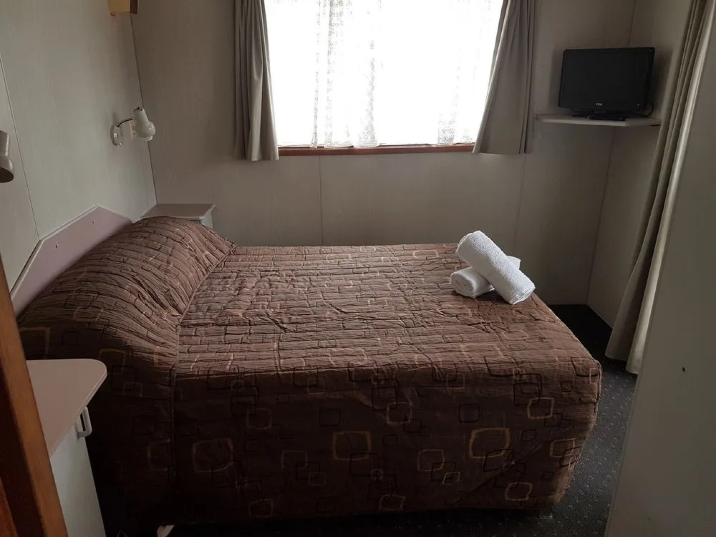 Lakes Caravilla Caravan Park