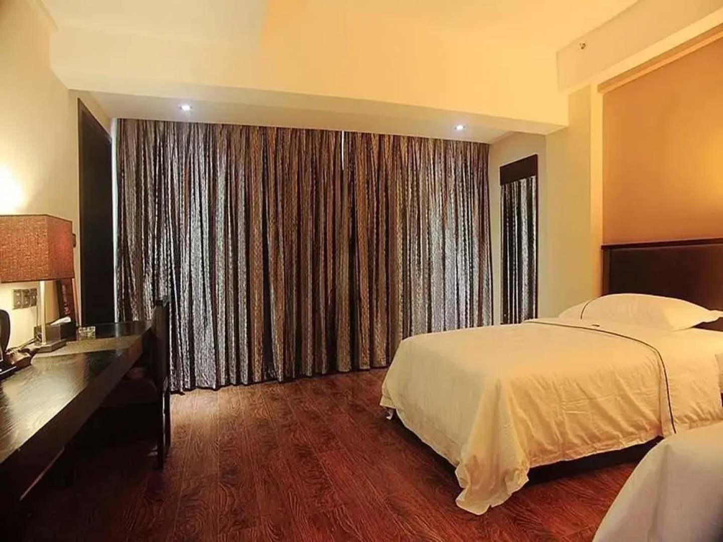 Beihai Camphor Garden Hotel