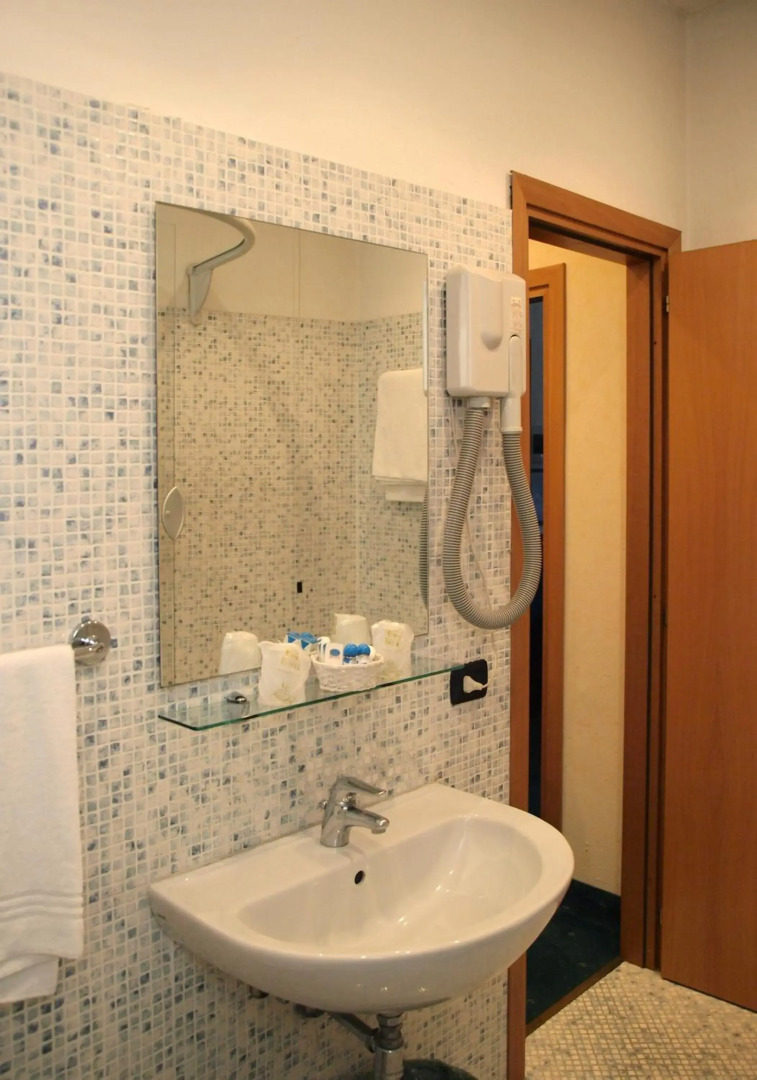 Euro Hotel