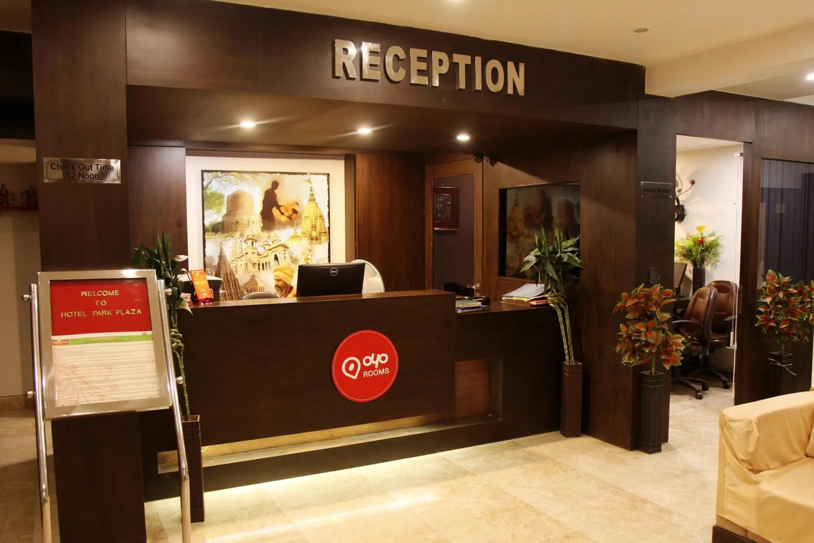 OYO Rooms Mall Road Cantonment