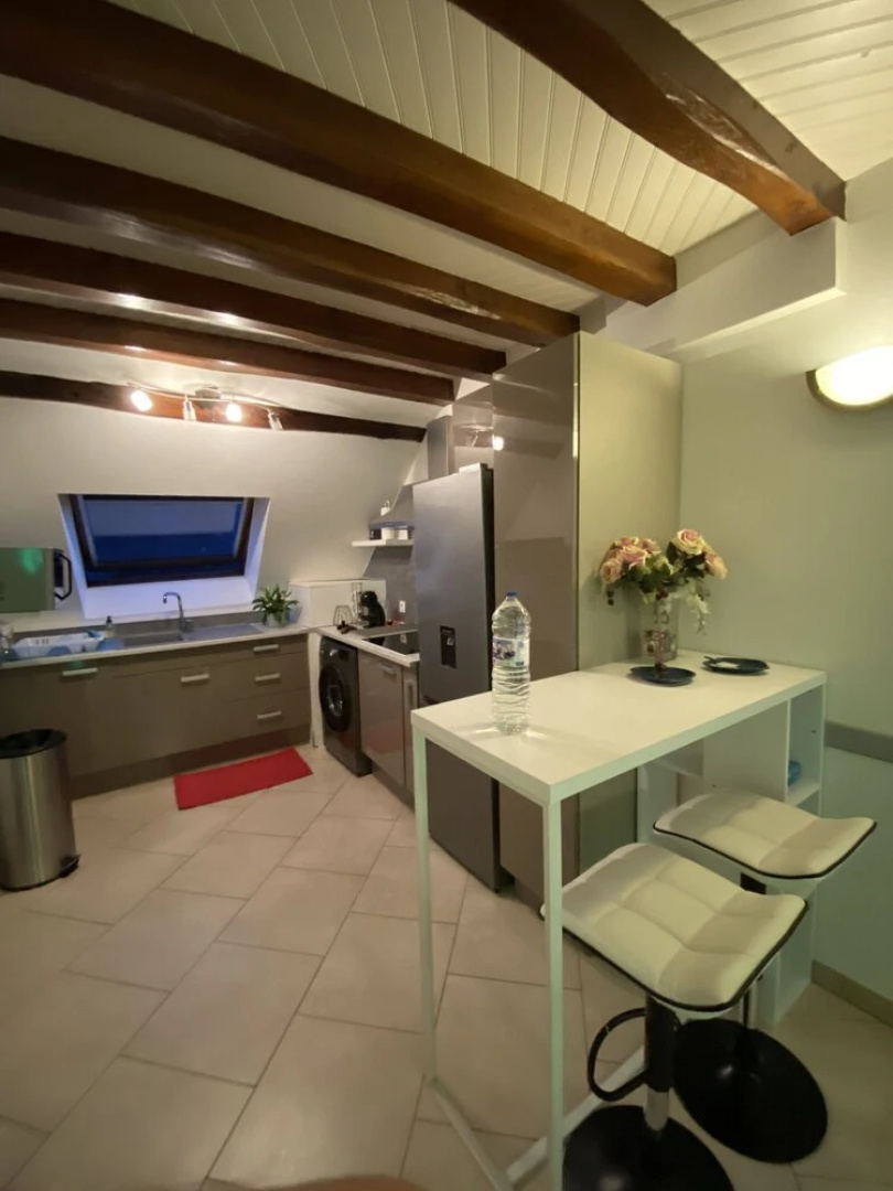 Superbe appartement & piscine privée à Sens