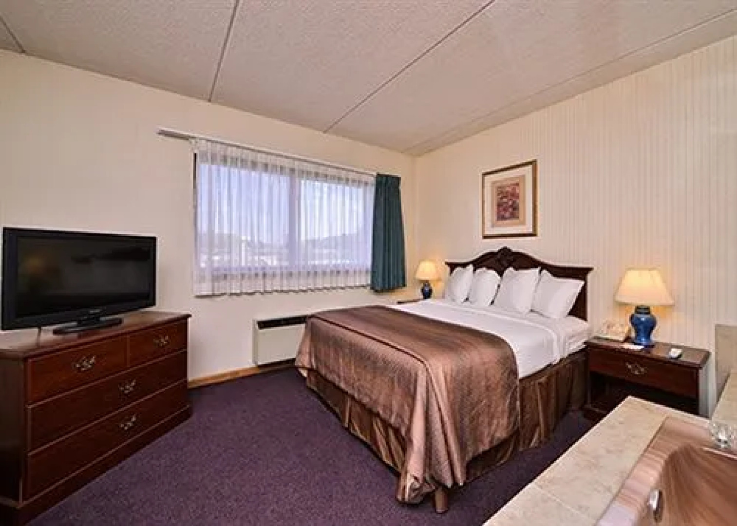 Quality Inn and Suites Beaver Dam