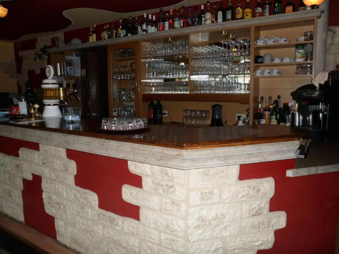 Hotel Taverne Inos