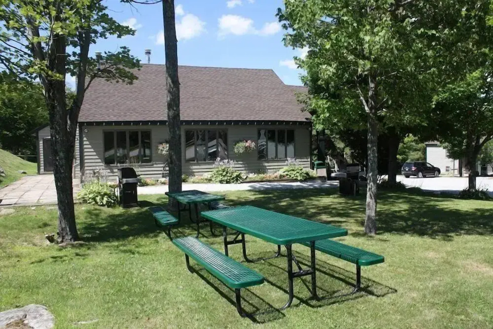 Ski-in, Ski-out 2 Br With View Of Ski Lift! 2 Bedroom Condo by RedAwning