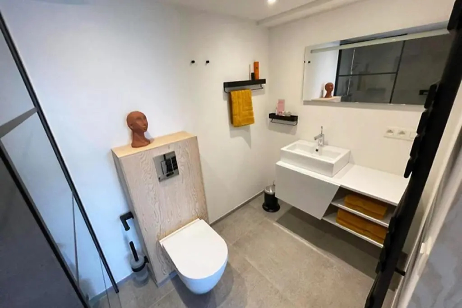 Le Studio du Designer (Adults Only)