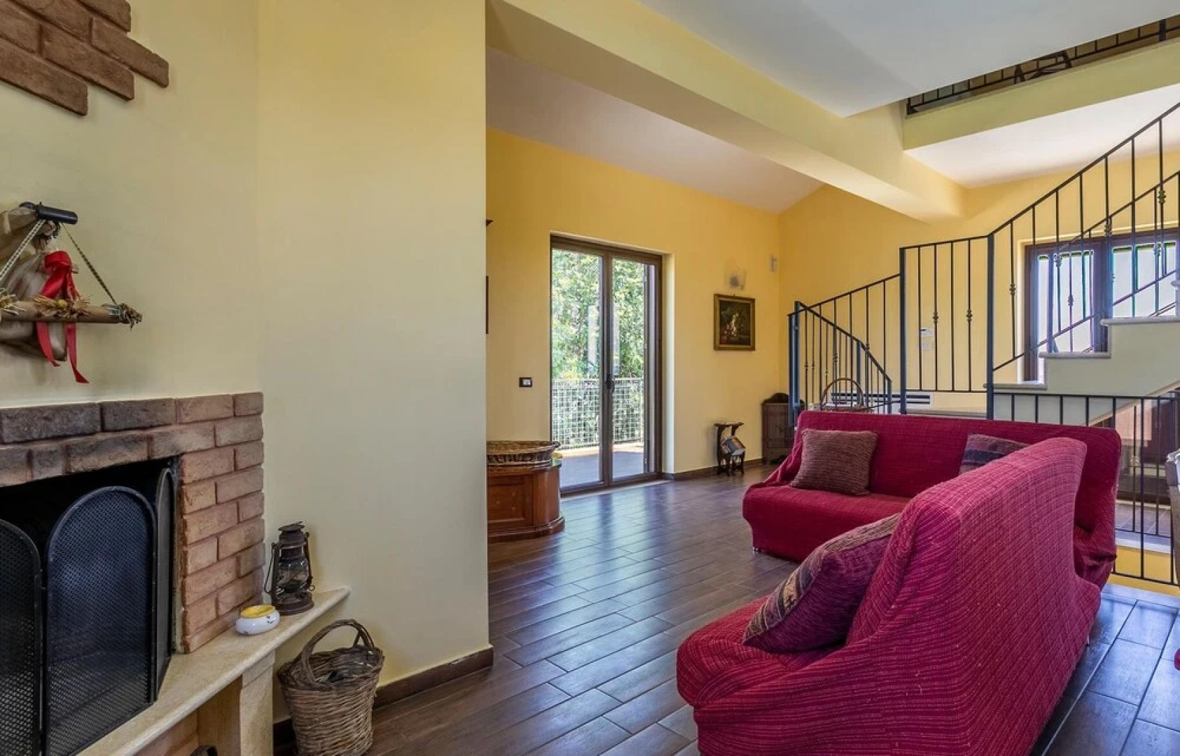 Awesome Home in Aragona With 5 Bedrooms and Outdoor Swimming Pool