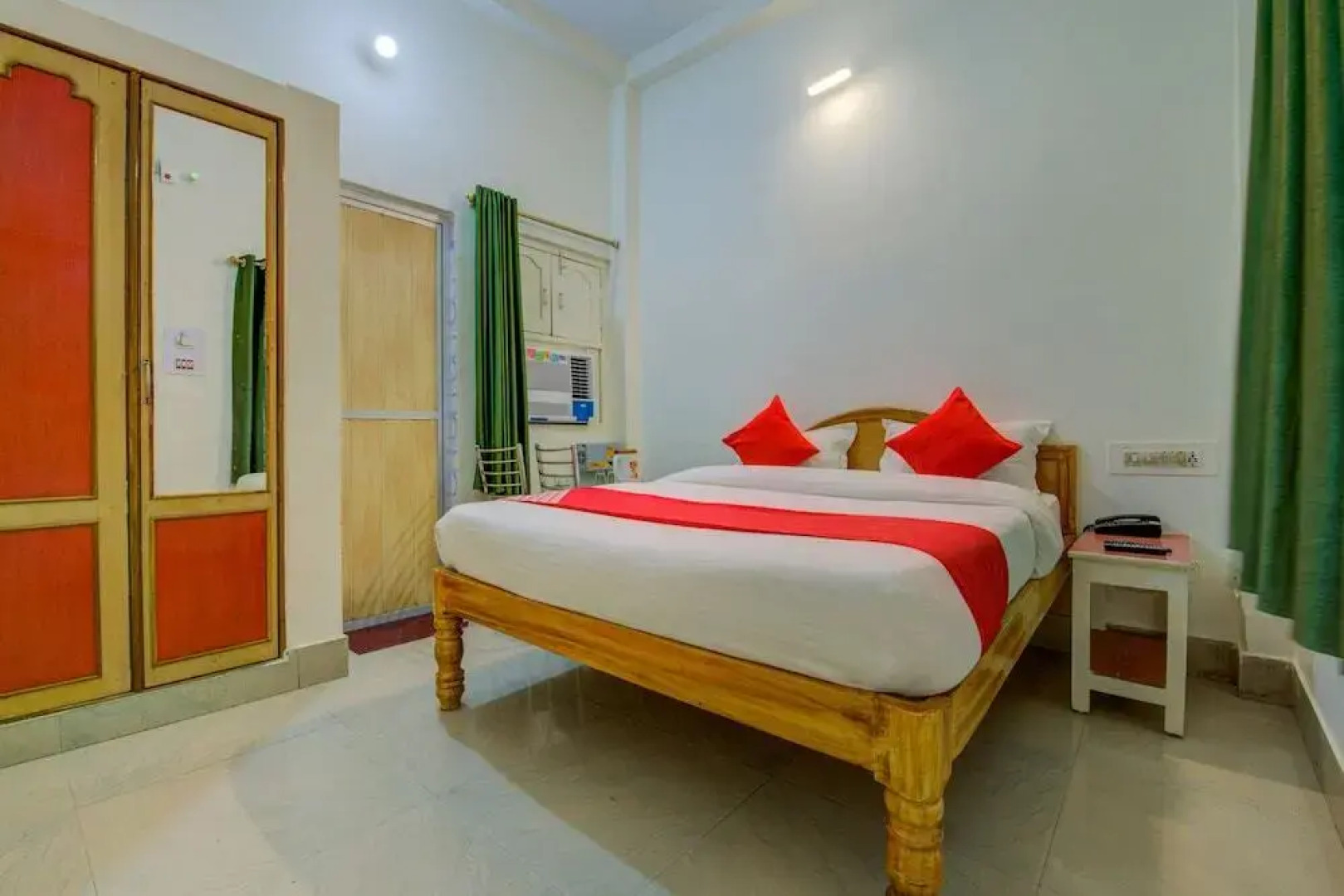 Viraj Hotel By OYO Rooms