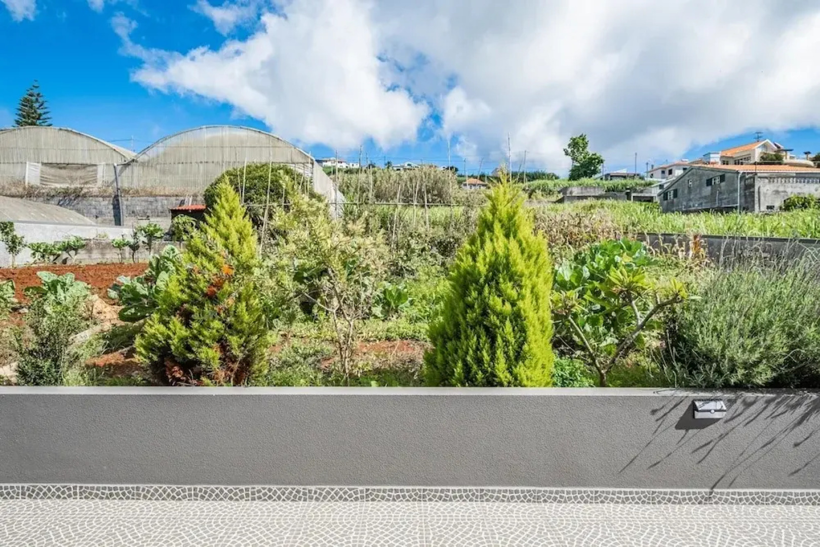 Canhas Residence I by Homie