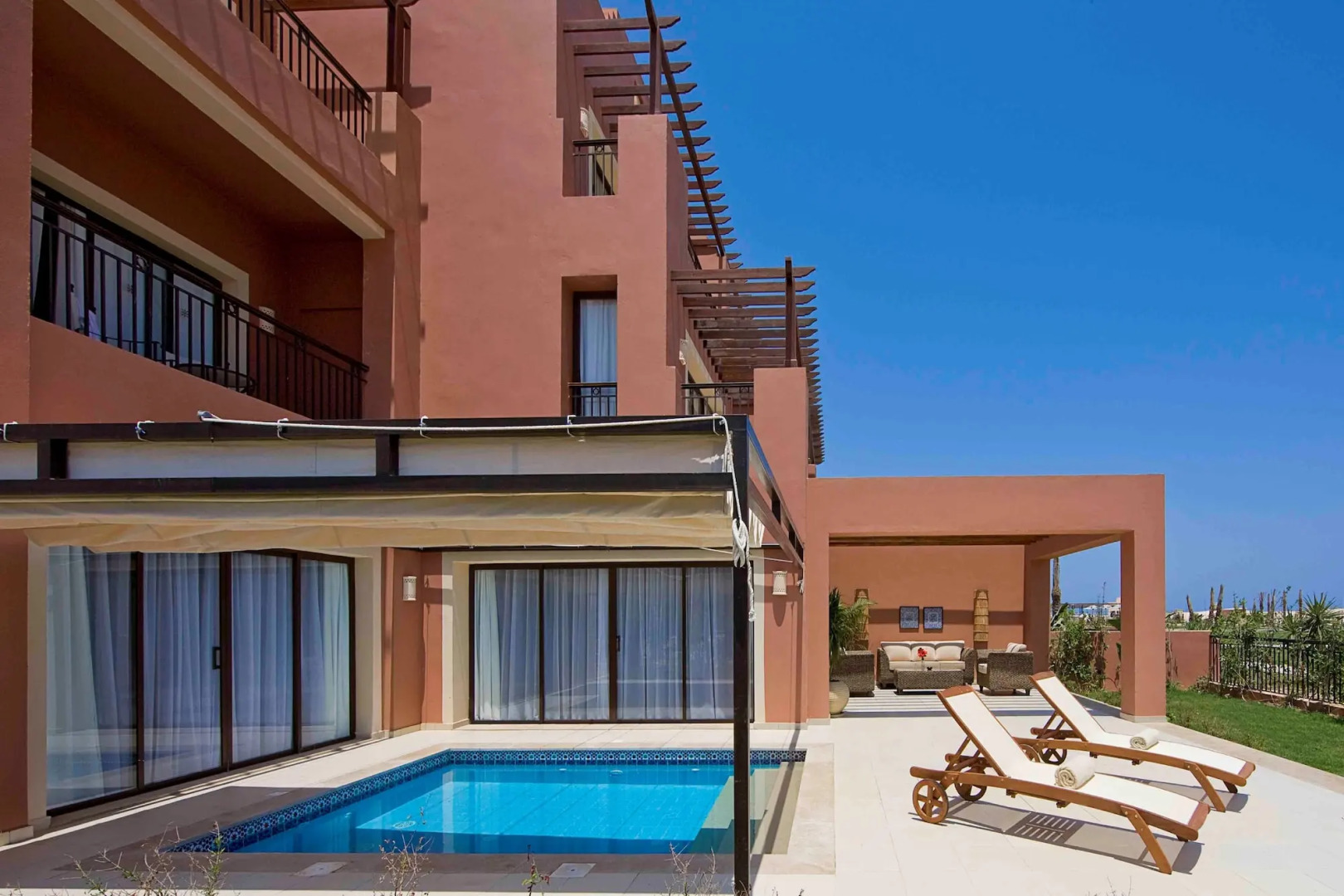 JAZ Oriental, Almaza Bay