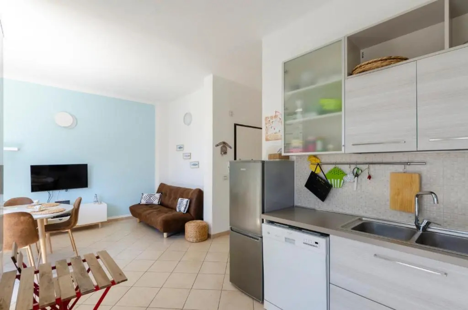 JOIVY Apt For 6, Near Centre, Beach And Train Station